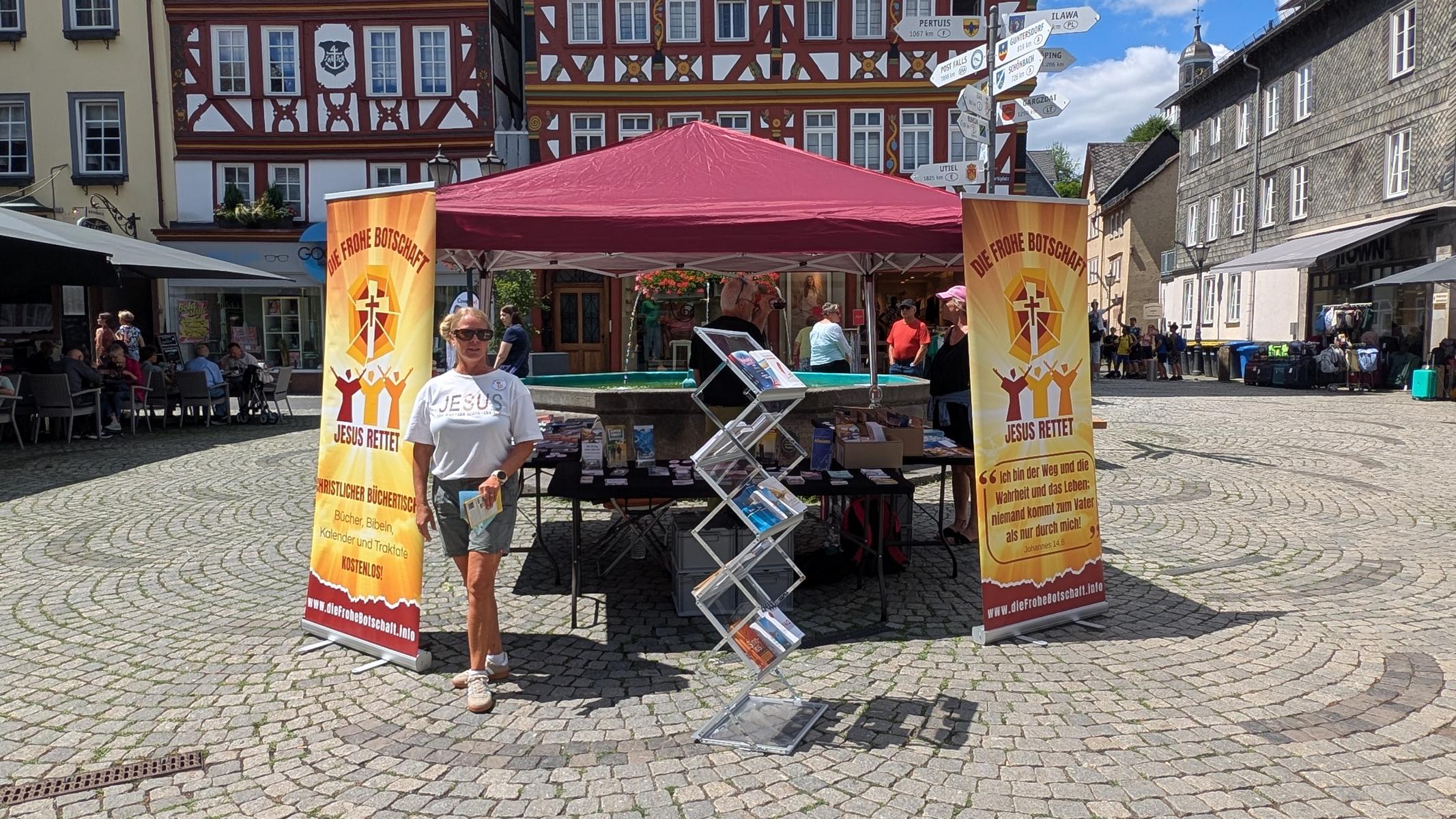 Büchertisch vom 07.08.2026 in Herborn am Brunnenplatz